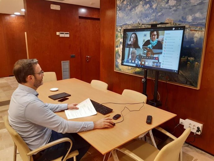 El alcalde de Palma, José Hila, durante la Junta de Gobierno telemática.