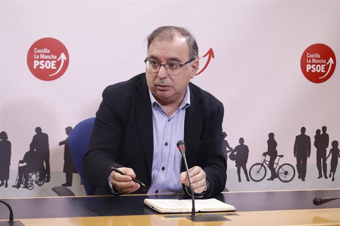 El diputado del PSOE Fernando Mora.