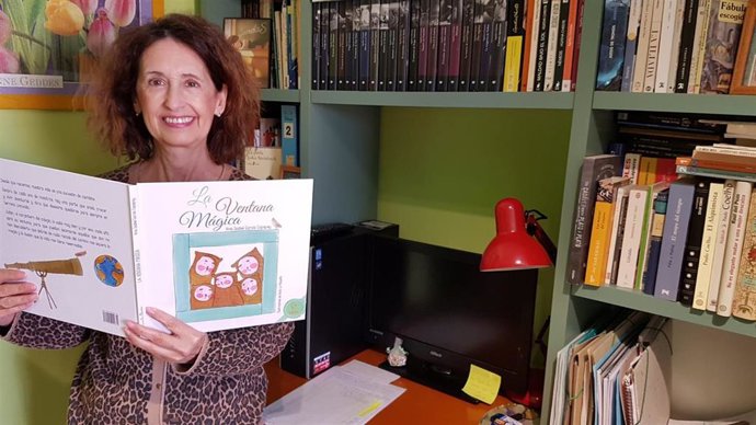 La maestra de la ONCE en Almería Elisa Poyatos