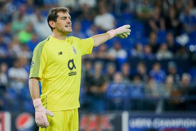 Iker Casillas jugando con el Oporto