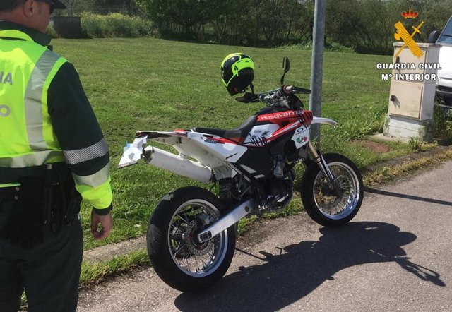Nota De Prensa La Guardia Civil Invetiga A Un Hombre Por Intento De Atropello A Un Agente
