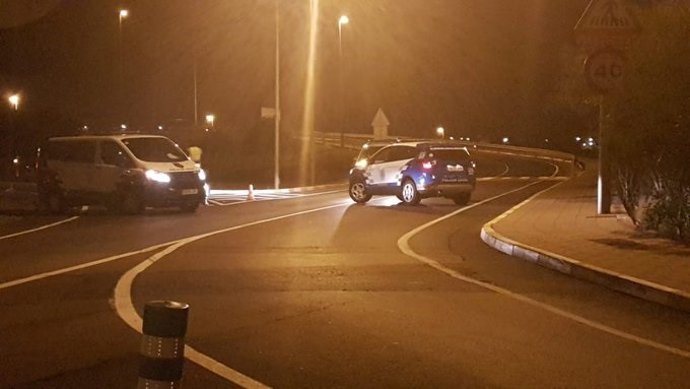 Control de la Policía Local de Santa Cruz de Tenerife en Santa María del Mar durante el estado de alarma