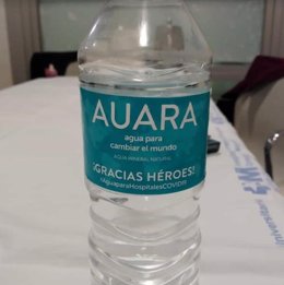 AUARA esgota els seus fons per donar aigua embotellada a hospitals amb pacients amb COVID-19 després d'haver repartit 1 milió d'ampolles