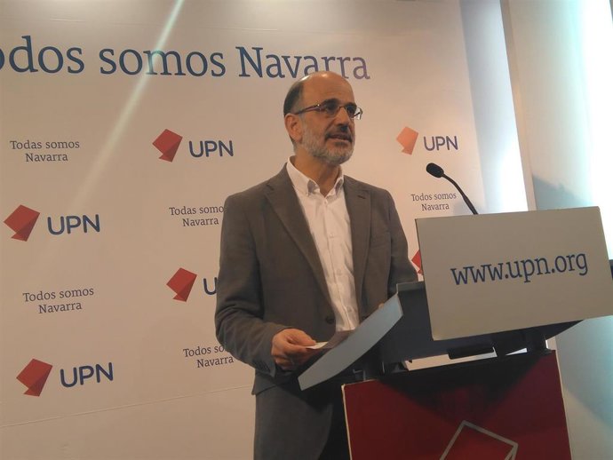 El senador de UPN Alberto Catalán