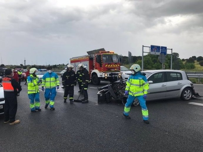 Accidente con un vehículos en la M-503