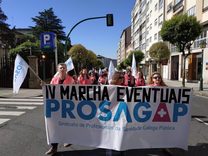 Imagen de la IV Marcha de Enfermeras eventuales por Santiago.