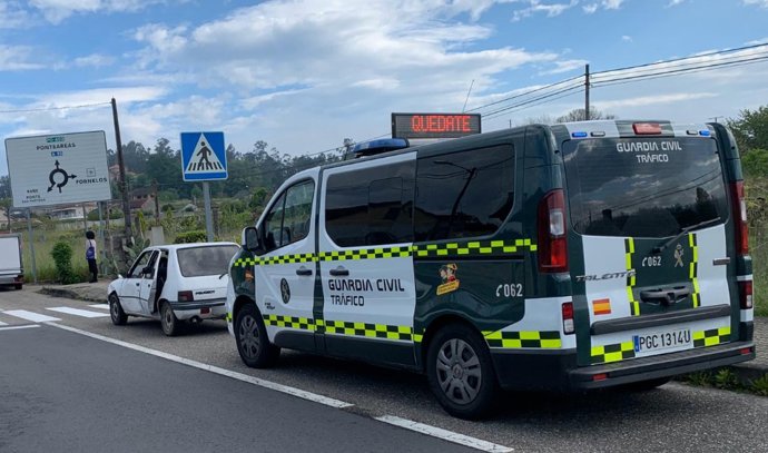 Control de la Guardia Civil en Salvaterra de Miño en el marco del estado de alamarma.