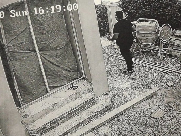 El hombre captado por la cámara de seguridad.