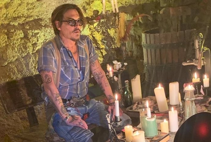 Johnny Depp se estrena en Instagram