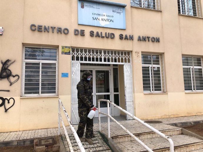 La Armada desinfecta este viernes el Centro de Rehabilitación Mental y el centro de salud de San Antón