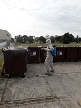 Labores de desinfección de la Armada Española en la provincia de Cádiz