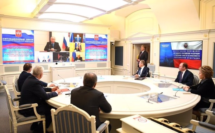 Reunión del presidente ruso, Vladimir Putin, con varios miembros del Gobierno