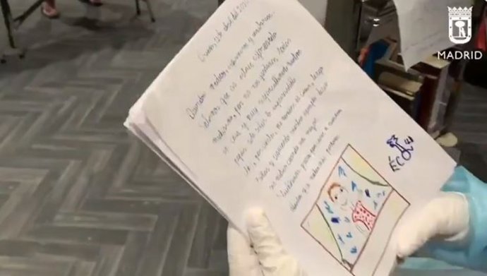 El hospital de Ifema recibe decenas de cartas de niños dando apoyo