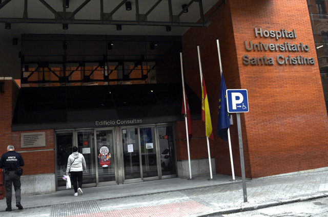 Entrada del Hospital Universitario Santa Cristina. 