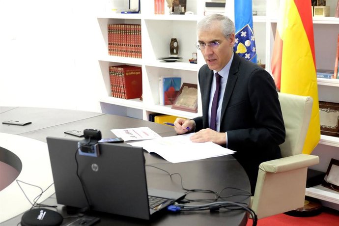 El conselleiro de Economía, Francisco Conde, en la reunión telemática