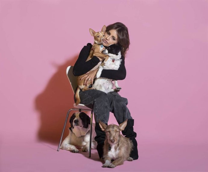 Las actrices Mónica Cruz y Marta Torné participarán en el Yoga Dog Day de Purina Beyond junto a sus mascotas