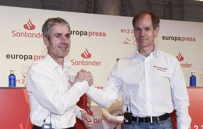Martín Fiz junto a Abel Antón en una foto de archivo