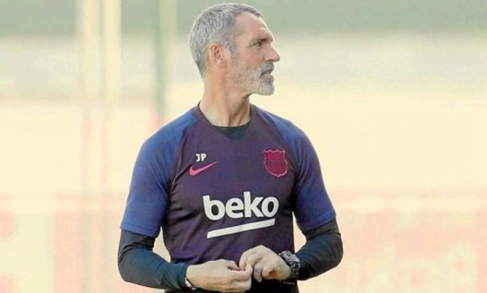 El entrenador de porteros del FC Barcelona, Jon Pascua