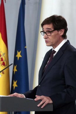 El ministro de Sanidad, Salvador Illa, durante la rueda de prensa posterior al Consejo de Ministros celebrado en Moncloa pasado un mes desde el inicio del estado de alarma decretado por el coronavirus, en Madrid (España), a 14 de abril de 2020.