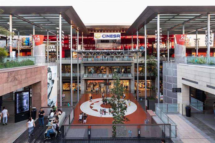 La Escuela Superior de Cine y Audiovisuales de Catalunya (ESCAC) y Cinesa han lanzado la iniciativa '#EncuentrosHomeStage'