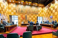 La oposición de izquierdas pide que el Ayuntamiento de Zaragoza se endeude y suba los impuestos