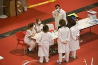 CCOO denuncia que no se renovará a sanitarios contratados por Covid y Madrid dice que lo hará en base a las necesidades