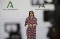 Susana Díaz (PSOE-A) ve "justo" compensar el "esfuerzo y profesionalidad" de sanitarios con un pago extraordinario