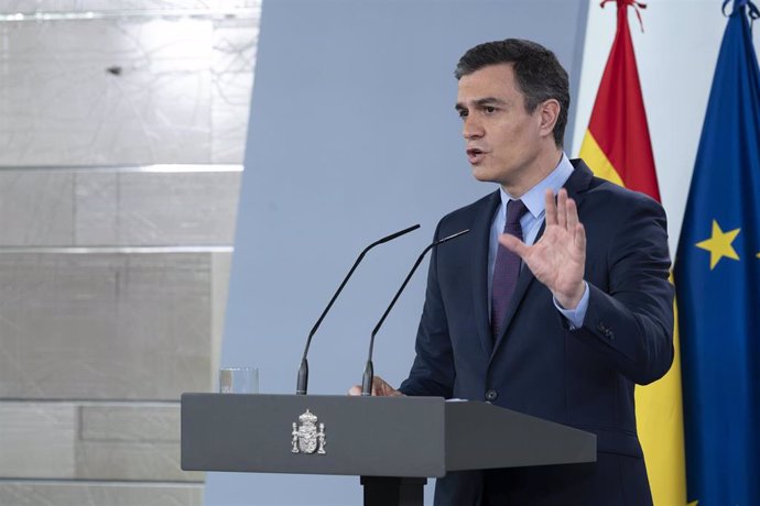El presidente del Gobierno, Pedro Sánchez, durante una rueda de prensa en el Palacio de la Moncloa, en Madrid (España) a 12 de abril de 2020.