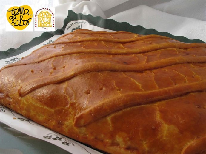 Imagen De Un Hornazo De La Confitería Santa Lucía