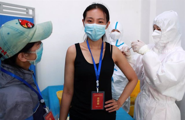 Tests de vacunación en Wuhan 
