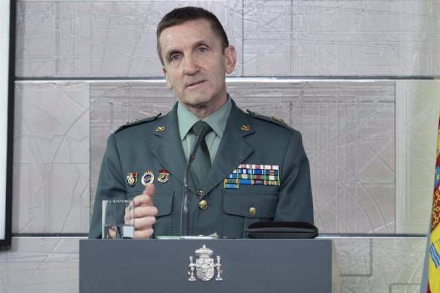 El jefe del Estado Mayor de la Guardia Civil, el general José Manuel Santiago, interviene durante la rueda de prensa posterior a la reunión del Comité Técnico de Gestión del Covid-19, en Madrid (España) a 12 de abril de 2020.