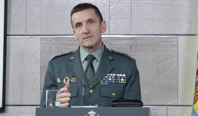 El jefe del Estado Mayor de la Guardia Civil, el general José Manuel Santiago, interviene durante la rueda de prensa posterior a la reunión del Comité Técnico de Gestión del Covid-19, en Madrid (España) a 12 de abril de 2020.