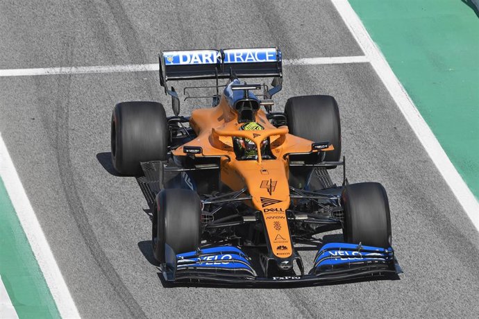 Lando Norris pilotando su McLaren
