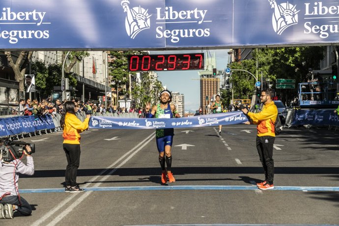 Fernando Carro se impone en la Carrera Liberty 2019