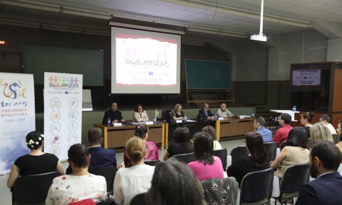 Graduación del pasado curso del programa UniDiversidad en la USAL.