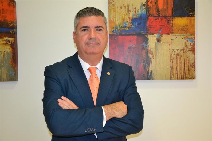 Juan Carlos Olivares, vocal del Colegio de Graduados Sociales de Málaga, fallecido con COVID-19