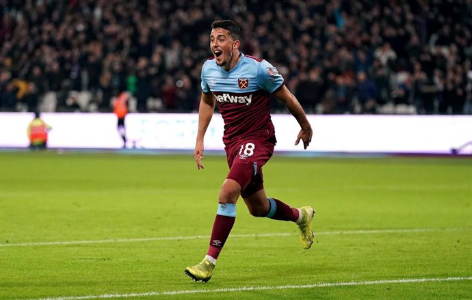 Pablo Fornals jugando con el West Ham