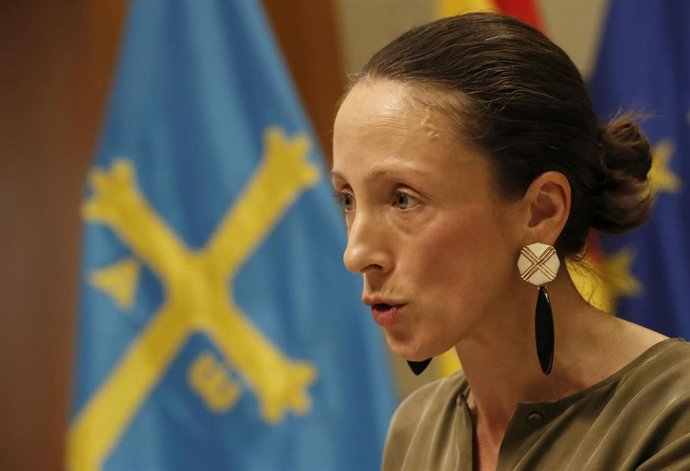 La portavoz del Gobierno asturiano, Melania Álvarez, en rueda de prensa.