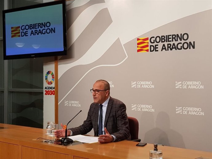 El consejero de Educación, Cultura y Deporte del Gobierno de Aragón, Felipe Faci