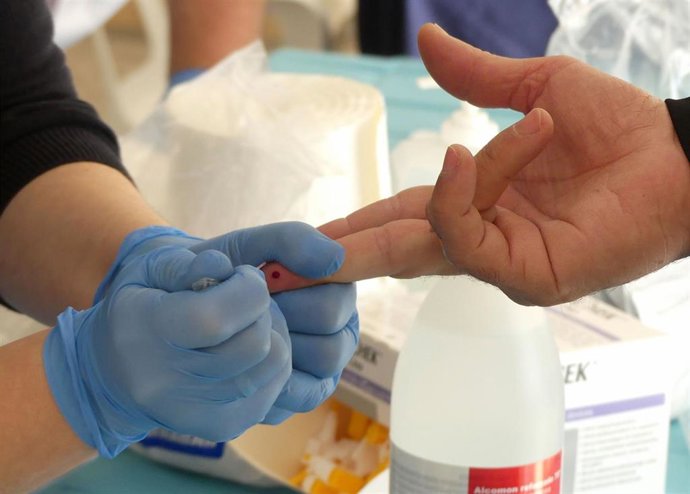 Una prueba de Covid-19 en Benidorm.