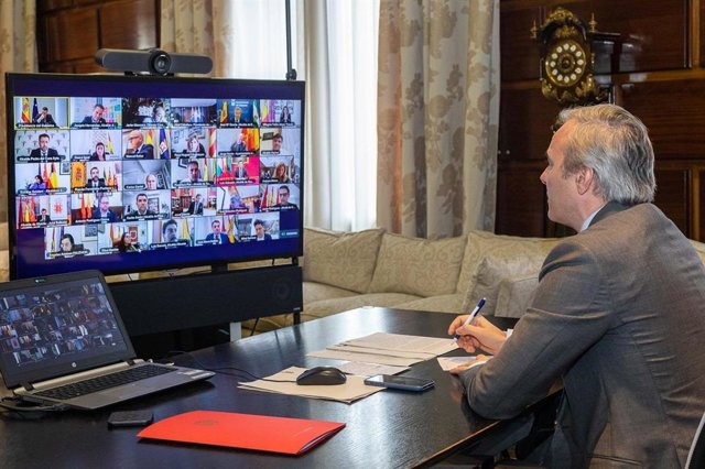 El alcalde de Zaragoza en videocoferencia