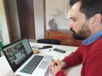 El Parlament destina 2 millones contra la pandemia y JxCat y ERC chocan en el debate