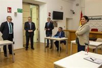 El Gobierno pide unidad política porque "está en riesgo la supervivencia de Cantabria"