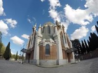 La funeraria municipal ofrece ceremonias de despedida por videoconferencia, que pueden ser laicas o religiosas