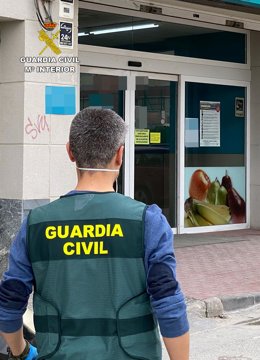 Detenida por difundir información sobre el positivo en COVID-19 de la empleada de un supermercado en Cieza