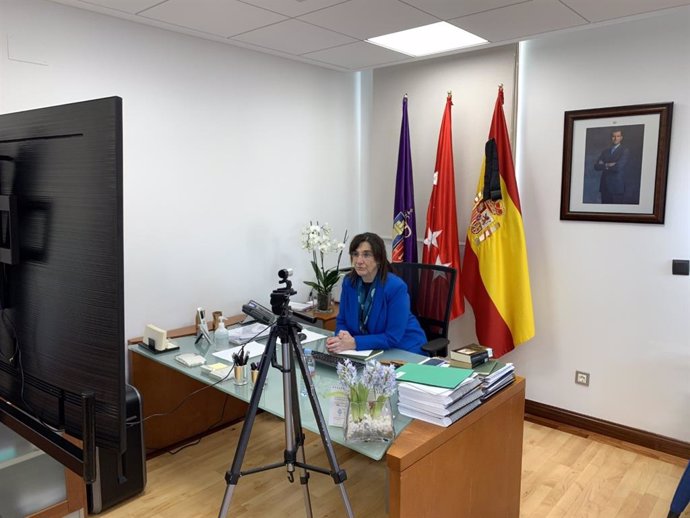 Imagen de recurso de la alcaldesa de Pozuelo, Susana Pérez Quislant, tras participar en una videoconferencia.