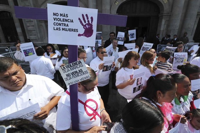 Protesta contra los feminicidios en México