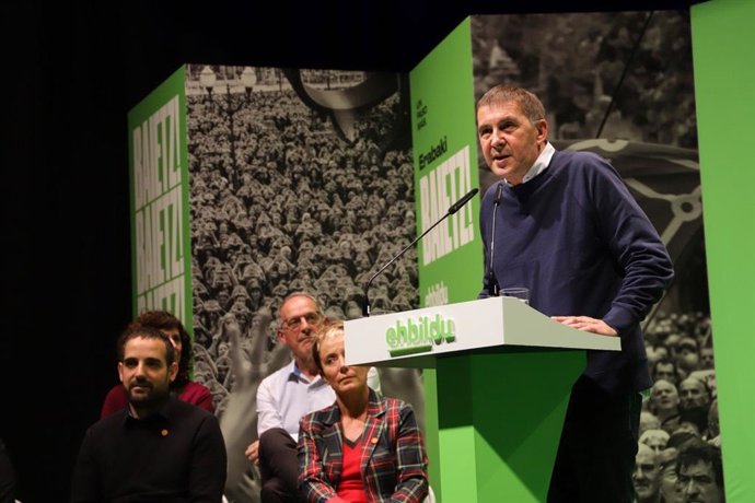 EH Bildu denomina a Euskadi "Comunidad Estatal Vasca" con derecho a decidir y reclama nacionalidad vasca y bilateralidad