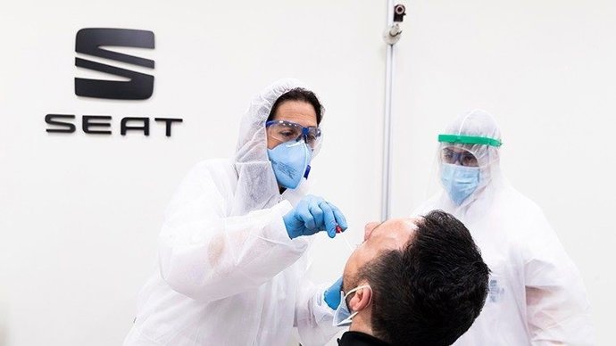 Seat realizará test PCR a sus 15.000 empleados para evitar contagios