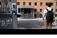 Universitarios piden al Gobierno que se les permita volver a sus residencias para recoger apuntes y ordenadores